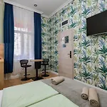 Appartamento Holidays Courtyard