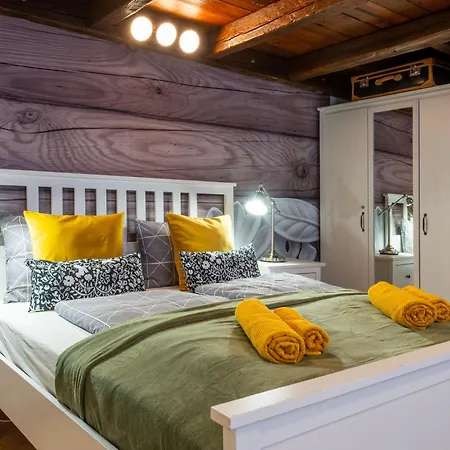 Holidays Courtyard Apartament *