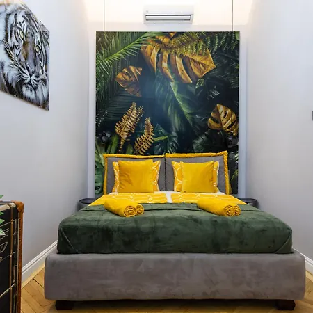 Holidays Courtyard * Budapesta