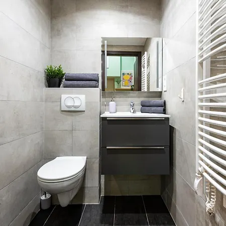 Holidays Courtyard *