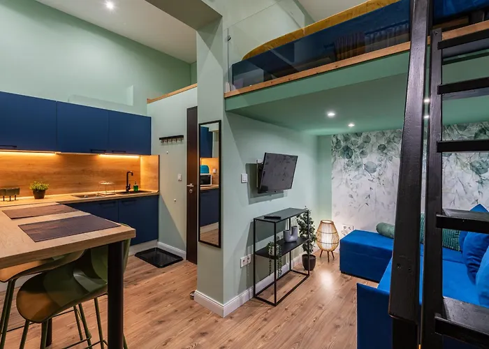 Holidays Courtyard * Budapest