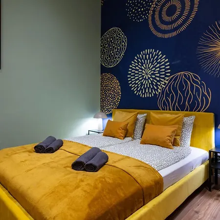 Holidays Courtyard アパート *