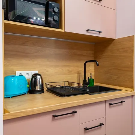 Holidays Courtyard アパート